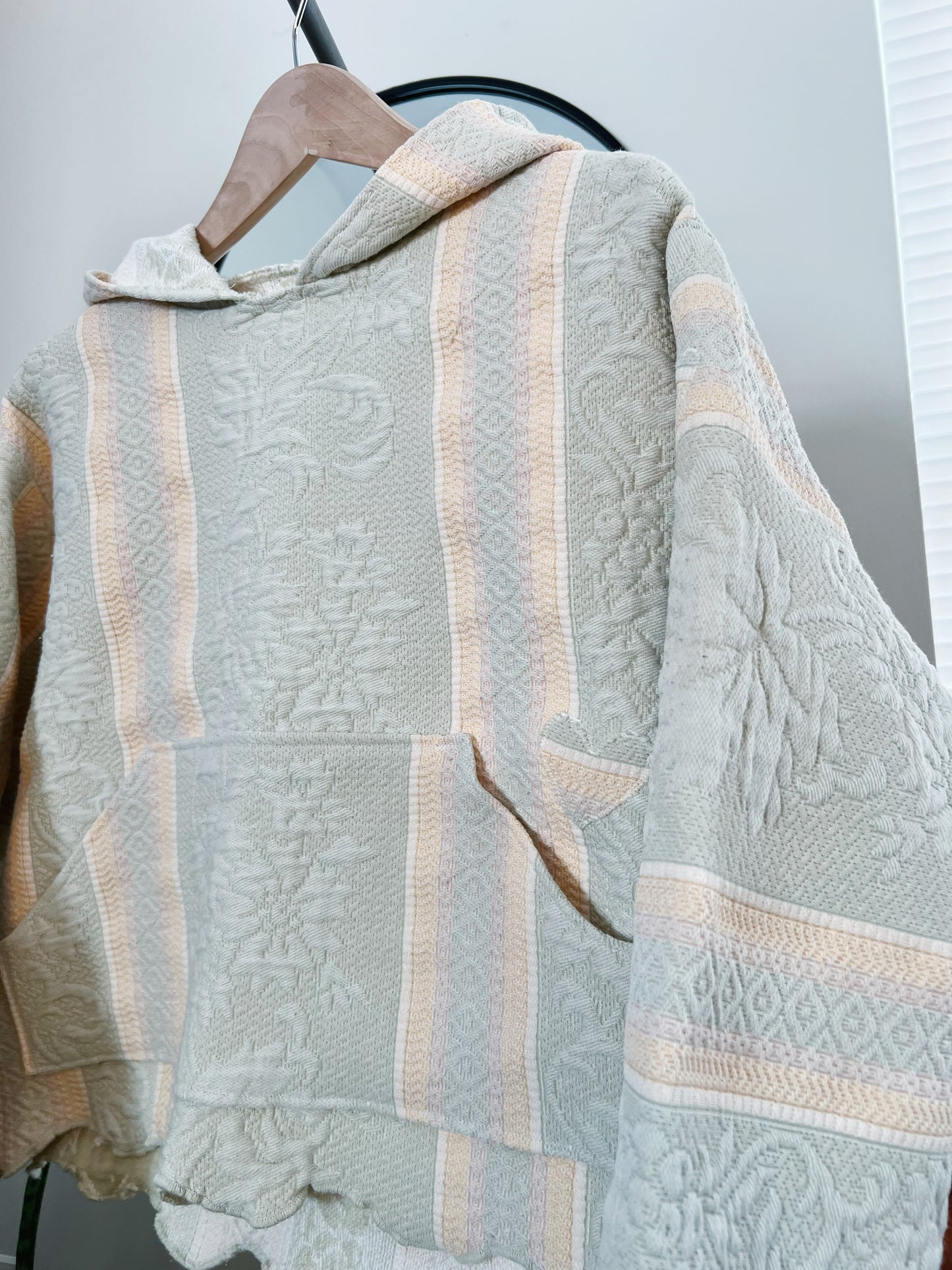 Coco Blanket Hoodie: Sage Honey